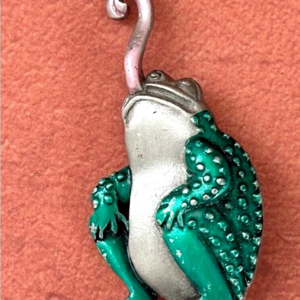 Green and Silver Frog Brooch